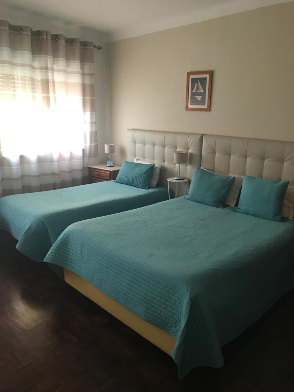 Hospedaria Bernardo Ericeira Esterno foto